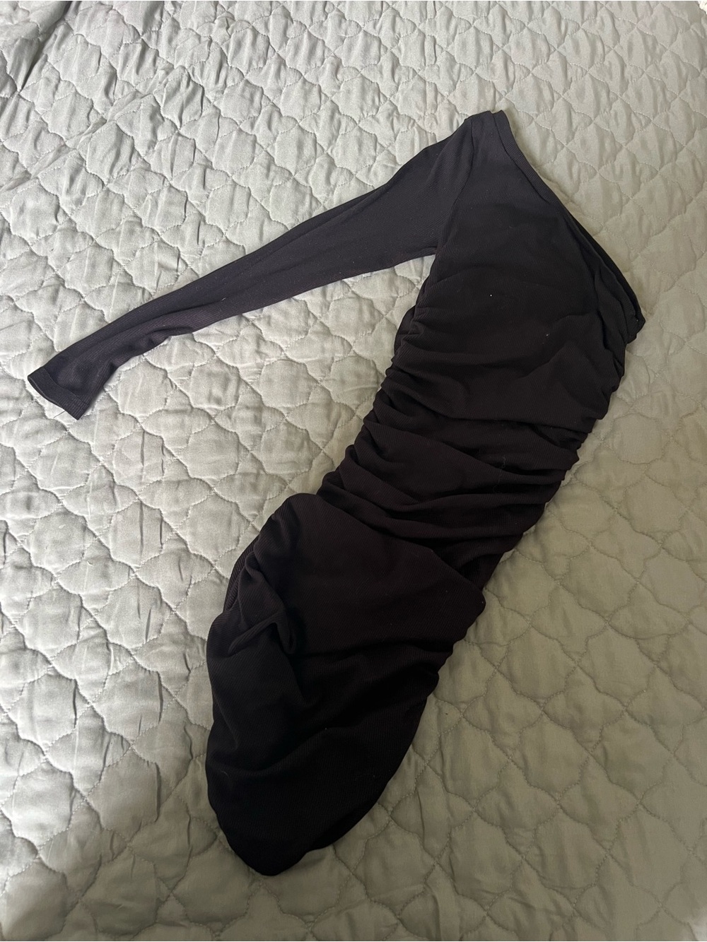 White Fox Boutique One-Shoulder Ruched Black Bodycon Dress - Picture 2 of 3
